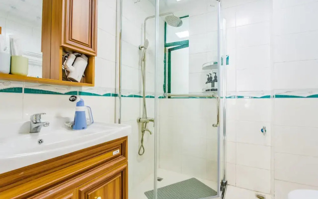 Locals Boutique Apartment Jiuzhou Port.3