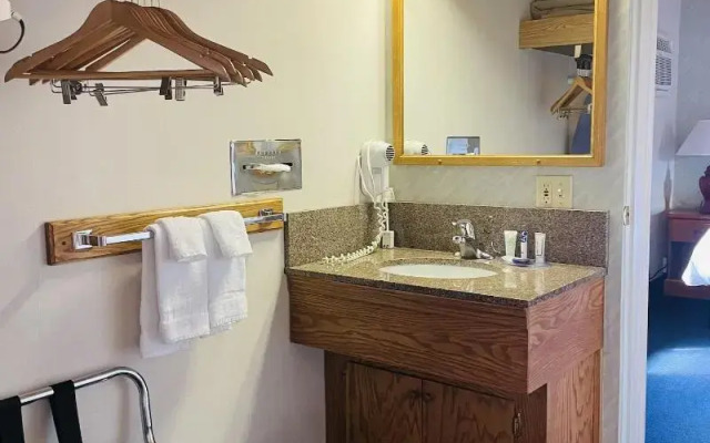 America's Best Value Inn Sandpoint