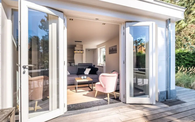 Villa Laury Luxurious in a Quiet Location