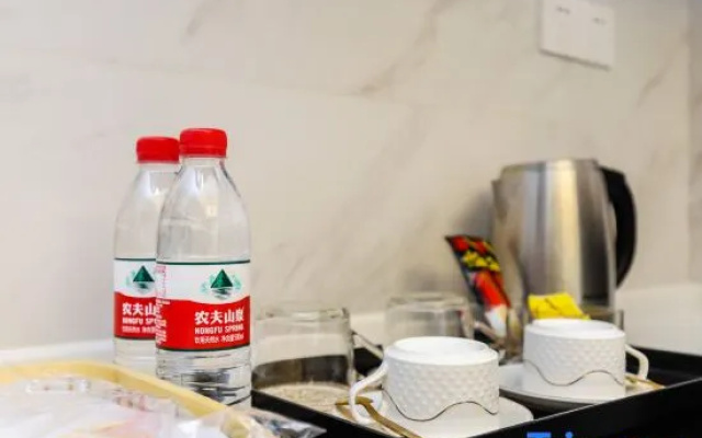 Enzo Light Luxury Apartment Hotel (Chengdu Wangfujing Lijiatuo Subway Station) – Meal – Chengdu