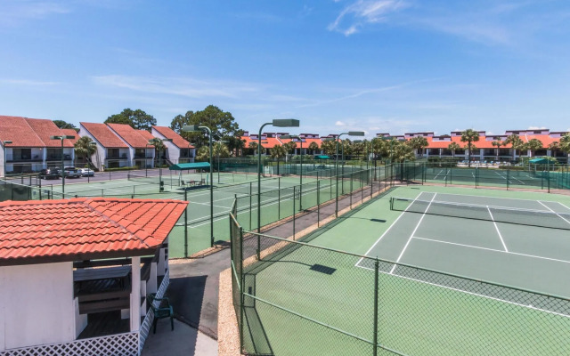 Edgewater Golf Villa 504