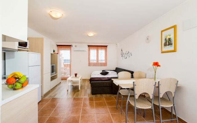 Apartments Bregovec Maslenica