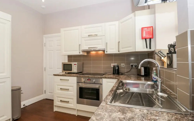 Carlton House Apartment 1