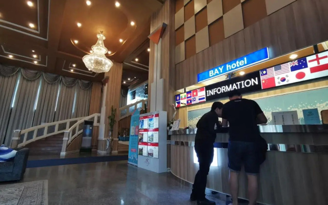 Bay Hotel Srinakarin