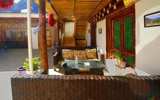Danba Gezuo Folk Custom Boutique Hotel