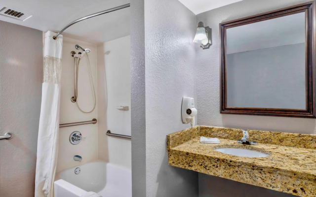 Motel 6 - Harrisburg, PA - Near PA Expo Center