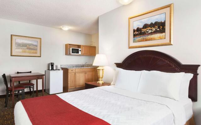 Travelodge by Wyndham North Battleford