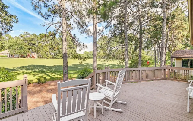 Charming Pinehurst Getaway w/ Golf Course View!