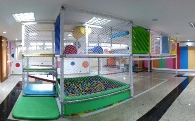 Colonial Plaza Hotel