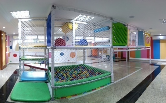 Colonial Plaza Hotel