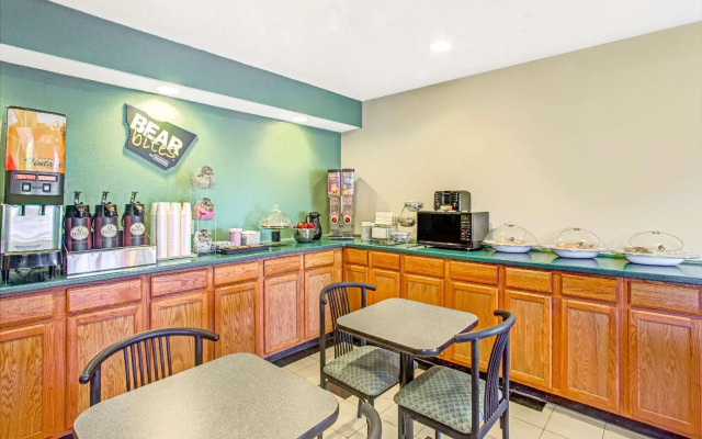 Travelodge by Wyndham Tucson AZ