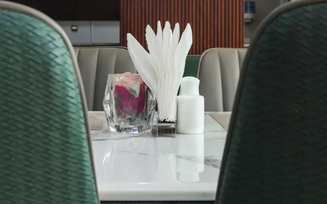 Muscat Hills Hotel