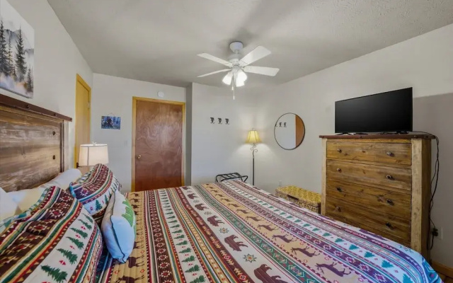 Divine Escape - Two Bedroom Chalet