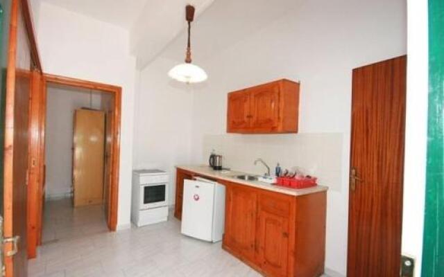 Kiki Apartments