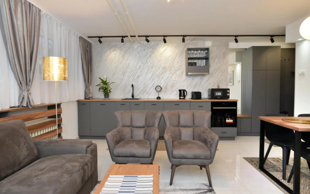 River & Bike Apartment