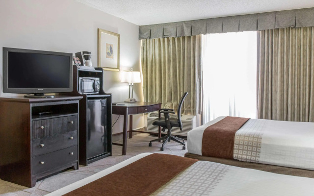 Clarion Hotel Orlando International Airport
