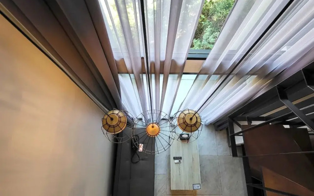 Naiharn Loft near Beach UTL B325
