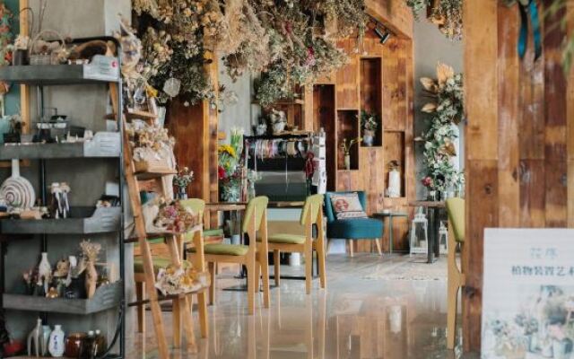 the Floral Lab
