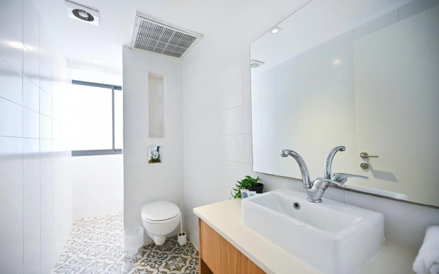 Sahara Vibes by HolyGuest