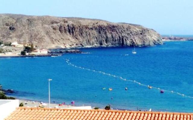 Ocean View Apartment over Los Cristianos, Playa las Vistas