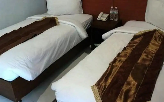 Ranah Bundo Hotel – Guest Rooms – Padang
