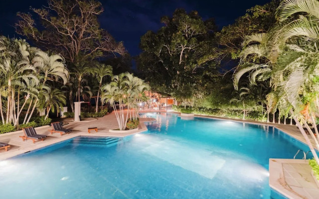 Papagayo Golden Palms Suites & Villas
