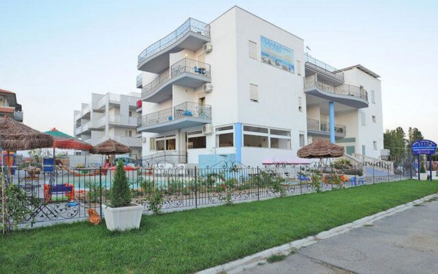Hotel Laguna