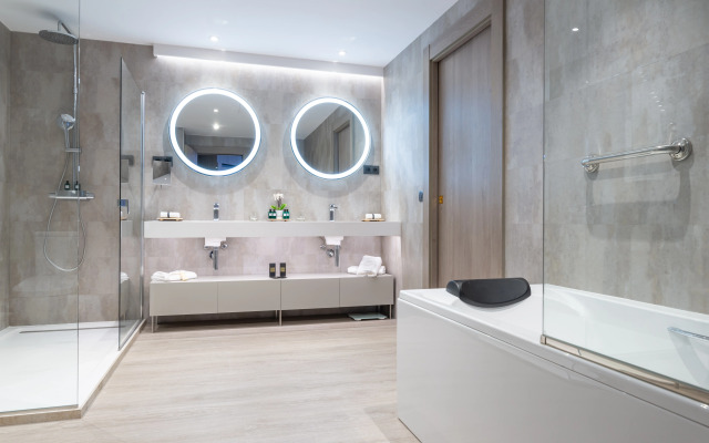 Grand Plaza Hotel & Wellness