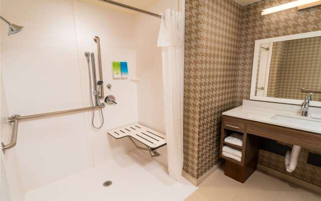 Home2 Suites by Hilton Bakersfield