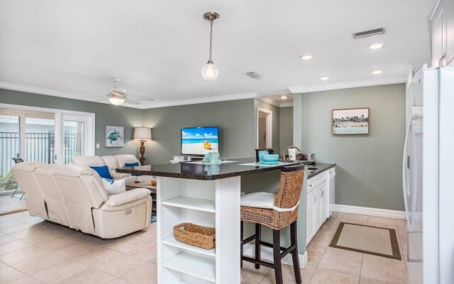 Crystal Sands & Seahorses Beach Villa