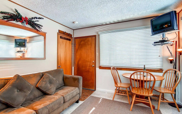 Breckenridge Park Meadows by Ski Country Resorts