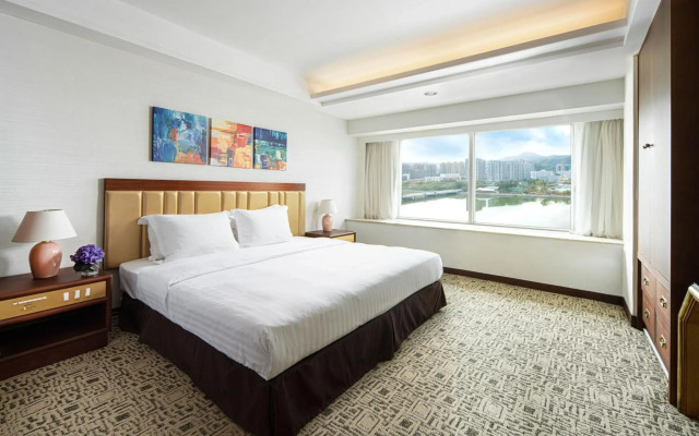 Regal Riverside Hotel