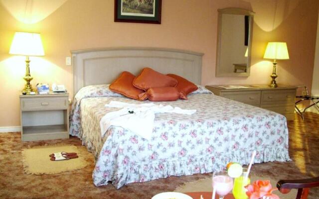 Royal Lodge Hotel