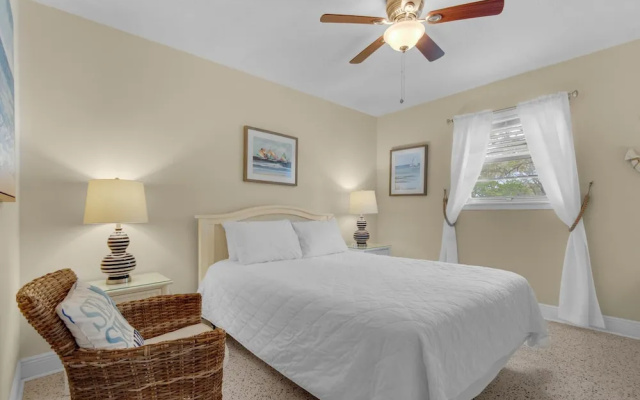 Bungalow By the Sea-starfish