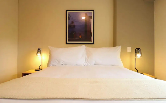 w Ravishing 2BR w Balcony in Miraflores