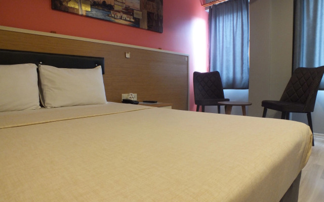 Naila Hotel