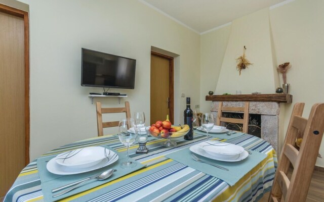 Stunning Home in Kastelir With Wifi and 2 Bedrooms