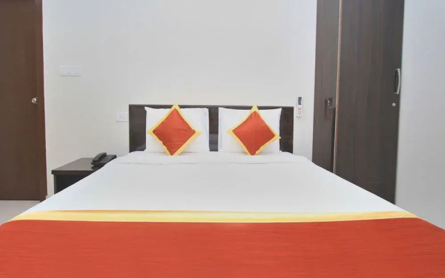 OYO 9419 Manu Residency