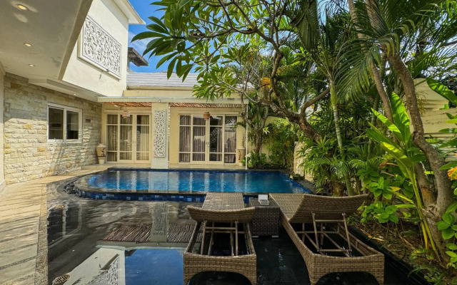 Awila Villa Kuta