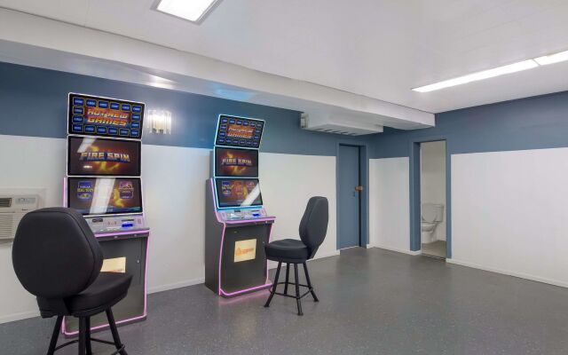 Rodeway Inn & Suites Sidney Historic Downtown I-80