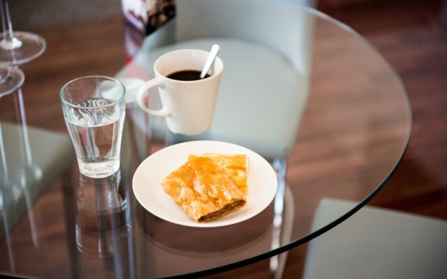 Dfive Apartments - Little Boss
