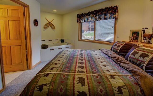 River Stone Resorts & Bear Paw Suites