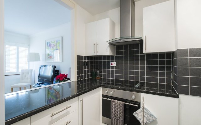 Altido Sublime 1 Bed Flat With Thames View