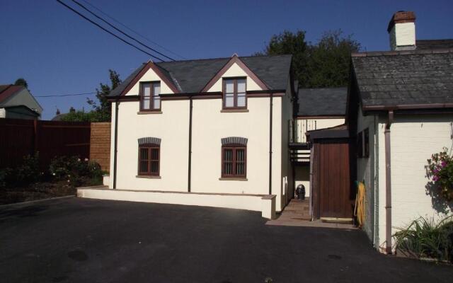 Carpenters Cottages