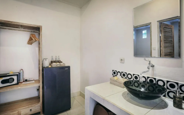 Ubud Glassy Villa by Pramana Villas