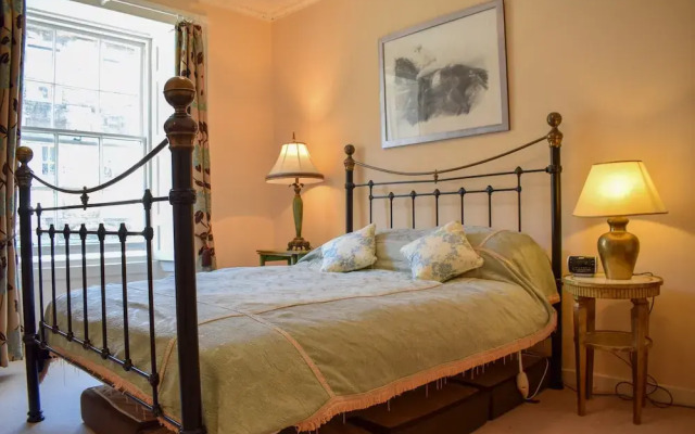 1 Bedroom Flat in New Town Edinburgh