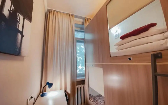 Capsule Hostel Yes
