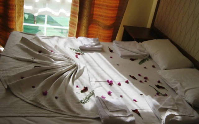 Tenda Hotel