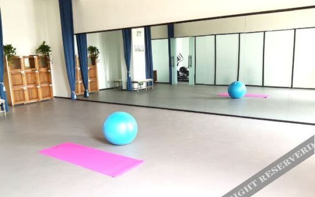 H.Brothers Meiji Hotel