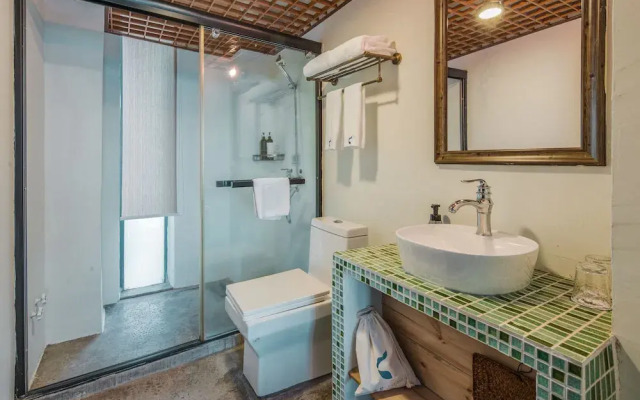 HAJANA Beachside Homestay